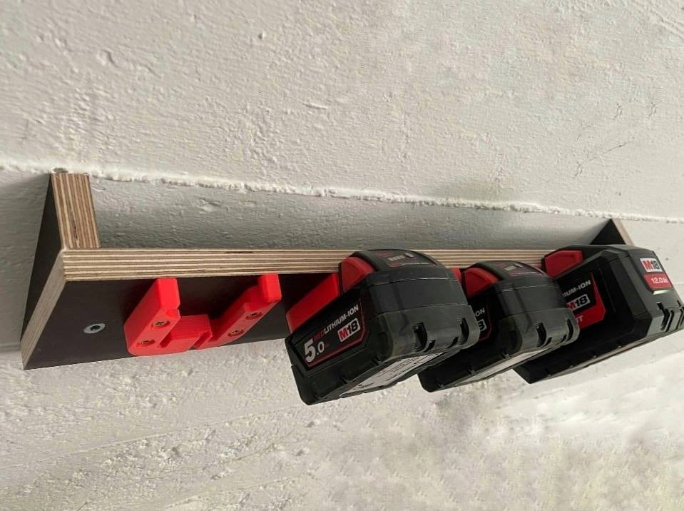 Milwaukee M18 Battery Storage Holder Wall Mount - For 1 Battery