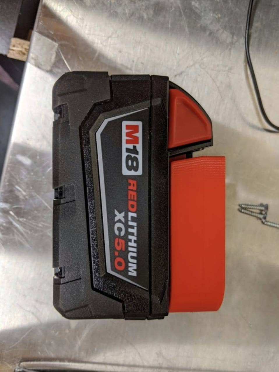 Milwaukee M18 Battery Storage Holder Wall Mount - For 1 Battery